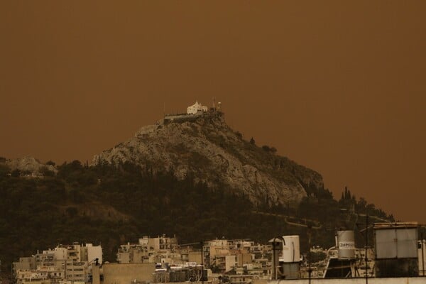Καιρός: Θυελλώδεις άνεμοι και υπέρβαση ορίου αφρικανικής σκόνης σήμερα στη χώρα
