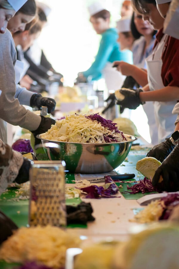 Δράση εθελοντισμού και κοινωνικής προσφοράς από τους εργαζόμενους της AstraZeneca σε συνεργασία με τη Humanity Greece