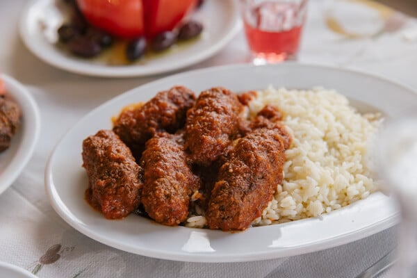 Στη Μόνικα τρως σαν στο σπίτι σου 