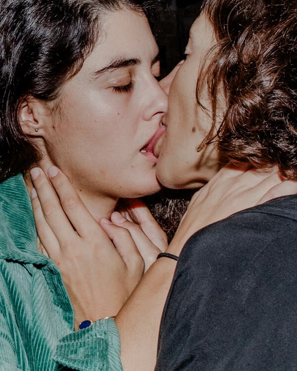 *Γι’ αυτό το δέρμα πάντα θα πληρώνεις/ένα πολυπόστ του Πάνου Μιχαήλ