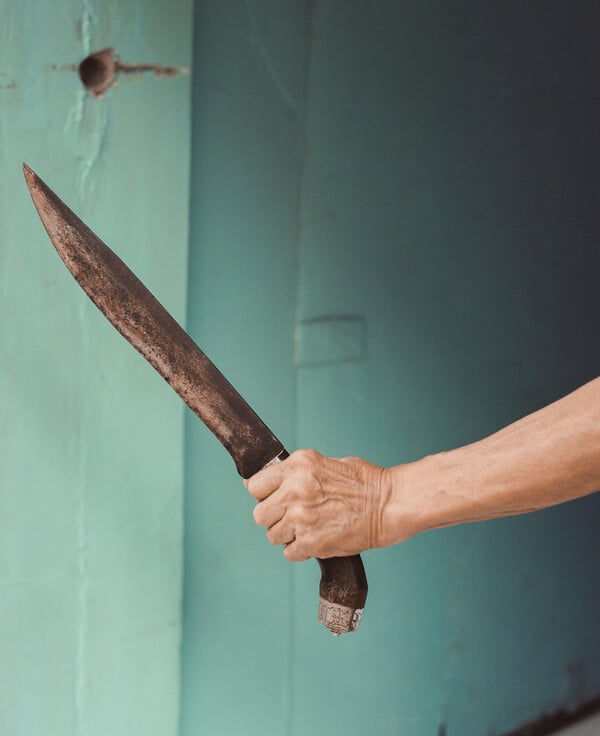 *Γι’ αυτό το δέρμα πάντα θα πληρώνεις/ένα πολυπόστ του Πάνου Μιχαήλ