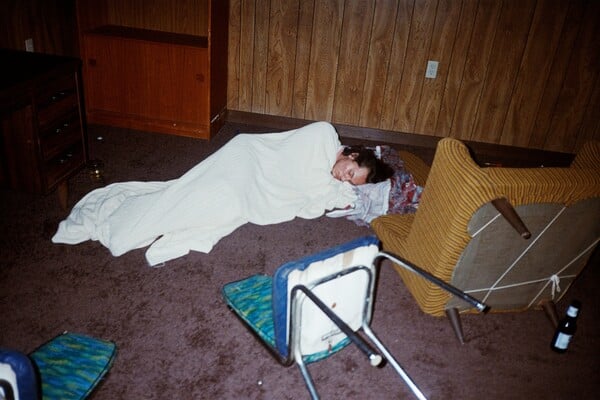 *Γι’ αυτό το δέρμα πάντα θα πληρώνεις/ένα πολυπόστ του Πάνου Μιχαήλ