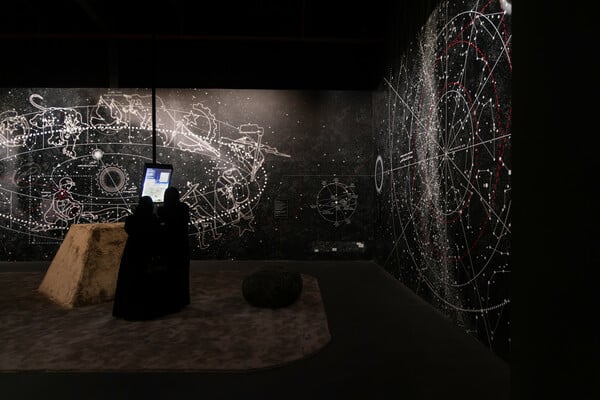 ΕΠΕΞ Diriyah Biennale 2026: Ράπερ, αραβικό χιπ χοπ και σύγχρονη τέχνη 