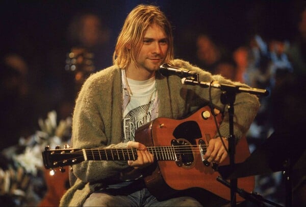 ΘΕΩΡΙΕΣ ΣΥΝΩΜΟΣΙΑΣ BEYONCE KURT COBAIN