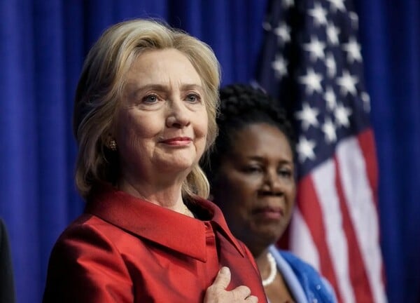 ΧΙΛΑΡΙ ΚΛΙΝΤΟΝ ΑΡΧΕΙΑ ΕΠΣΤΑΪΝ ΤΖΕΦΡΙ ΕΠΣΤΑΪΝ ΝΤΟΝΑΛΝΤ ΤΡΑΜΠ