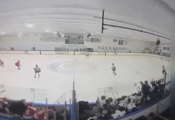 ΧΟΚΕΙ ΕΠΙ ΠΑΓΟΥ ΝΕΚΡΟΙ ΗΠΑ