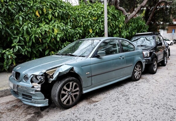 ΤΡΑΓΟΥΔΙΣΤΡΙΑ ΜΕΘΥΣΜΕΝΗ ΚΟΛΩΝΑΚΙ ΠΟΙΝΙΚΗ ΔΙΩΞΗ