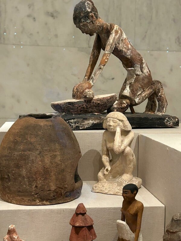 ΛΙΝΑ ΜΕΝΔΩΝΗ ΚΑΒΑΦΕΙΑ 2026