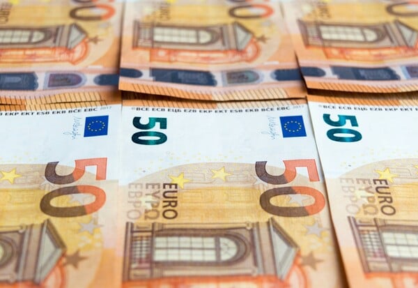 ΣΥΝΤΑΞΕΙΣ ΜΑΡΤΙΟΥ ΠΟΙΟΙ ΠΛΗΡΩΝΟΝΤΑΙ ΠΡΩΤΟΙ