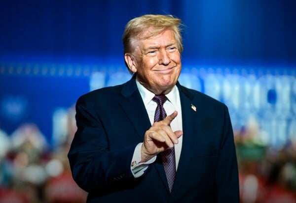 ΤΡΑΜΠ ΕΛΛΗΝΑΣ ΠΡΕΣΒΗΣ ΙΣΧΥΡΕΣ ΣΧΕΣΕΙΣ