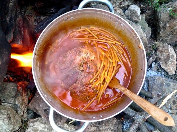 Ρόστο, η οργιώδης γεύση του Διονύσου στη Νάξο