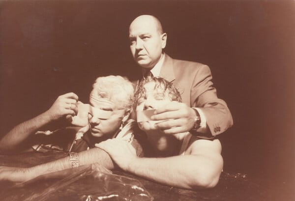 Ο Θωμάς Μοσχόπουλος μιλά για το «Shopping and Fucking»