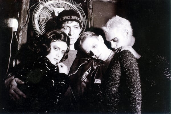 Ο Θωμάς Μοσχόπουλος μιλά για το «Shopping and Fucking»