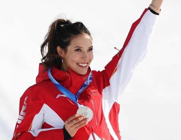 ΟΛΥΜΠΙΑΚΟΙ ΑΓΩΝΕΣ ΣΚΙ ΓΥΝΑΙΚΑ ΠΡΩΤΑΘΛΗΤΡΙΑ ΜΕΤΑΛΛΙΑ