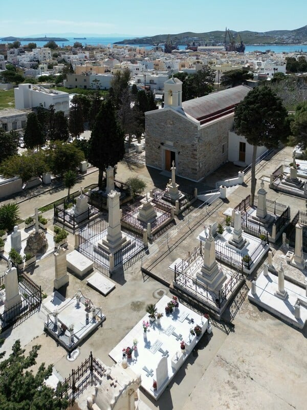 ΣΥΡΟΣ ΤΑΦΙΚΑ ΜΝΗΜΕΙΑ ΕΡΜΟΥΠΟΛΗ