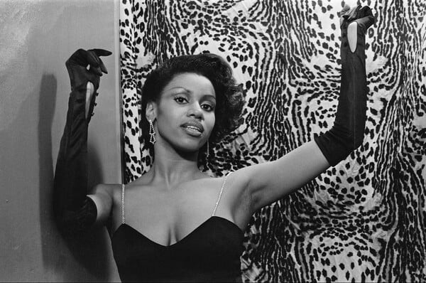 *Tι μένει όταν τελειώσει το ωραίο;/ ένα πολυπόστ του Πάνου Μιχαήλ