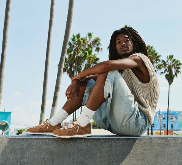 UGG: Η συλλογή Lowmel εξελίσσεται με μια νέα προσθήκη για την Άνοιξη 2026