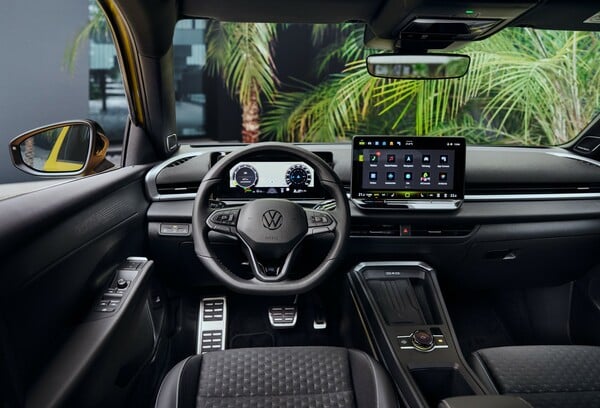 Το νέο Volkswagen T-Roc είναι το επόμενο best-seller