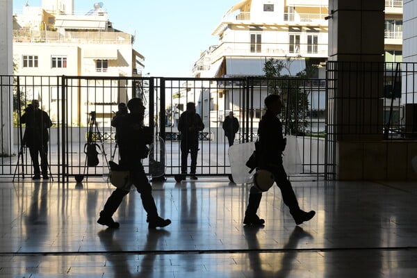 ΧΡΥΣΗ ΑΥΓΗ ΕΦΕΤΕΙΟ ΑΠΟΦΑΣΗ
