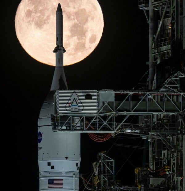 ΣΕΛΗΝΗ ARTEMIS II NASA