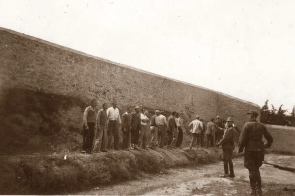 ΚΑΙΣΑΡΙΑΝΗ ΦΩΤΟΓΡΑΦΙΕΣ ΣΚΟΠΕΥΤΗΡΙΟ ΕΚΤΕΛΕΣΘΕΝΤΕΣ 