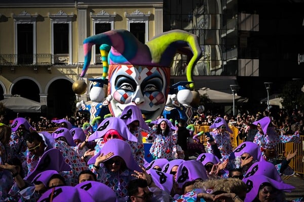 ΠΑΤΡΙΝΟ ΚΑΡΝΑΒΑΛΙ 2026 ΜΕΘΗ ΕΡΥΘΡΟΣ ΣΤΑΥΡΟΣ