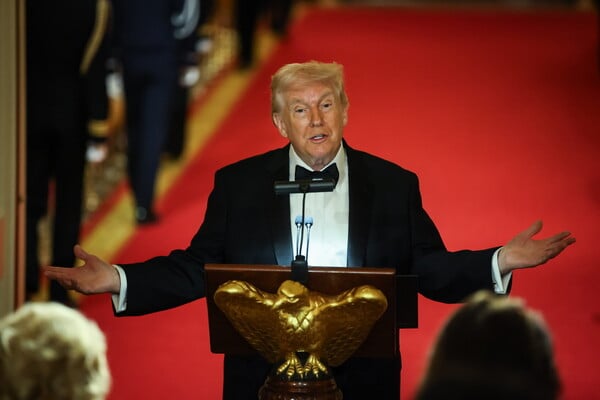 ΙΡΑΝ ΝΤΟΝΑΛΝΤ ΤΡΑΜΠ