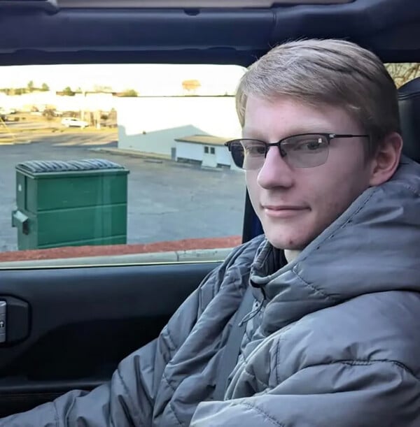 ΝΤΟΝΑΛΝΤ ΤΡΑΜΠ ΜΑΡ-Α-ΛΑΓΚΟ 21ΧΡΟΝΟΣ ΑΡΧΕΙΑ ΕΠΣΤΑΙΝ