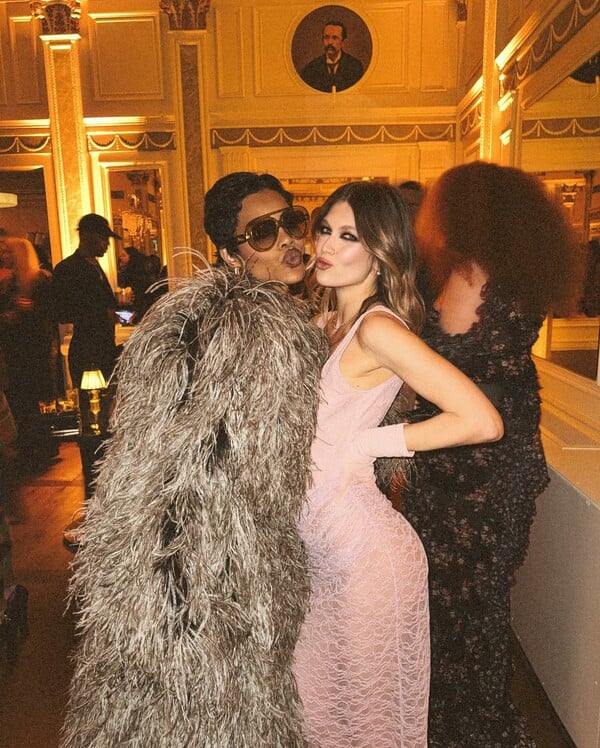 ΚΛΕΛΙΑ ΑΝΔΡΙΟΛΑΤΟΥ ΧΡΙΣΤΟΦΟΡΟΣ ΠΑΠΑΚΑΛΙΑΤΗΣ VOGUE AFTER PARTY BAFTA 2026