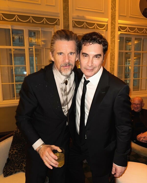 ΚΛΕΛΙΑ ΑΝΔΡΙΟΛΑΤΟΥ ΧΡΙΣΤΟΦΟΡΟΣ ΠΑΠΑΚΑΛΙΑΤΗΣ VOGUE AFTER PARTY BAFTA 2026