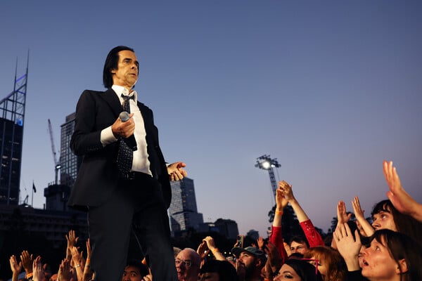 Ο Νικ Κέιβ ως επιφανής ροκ δημογέροντας 