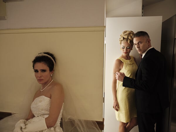 Τζένη Τζένη: Οι πρώτες Φωτογραφίες από την πολυαναμενόμενη παραγωγή σε σκηνοθεσία του Νίκου Καραθάνου