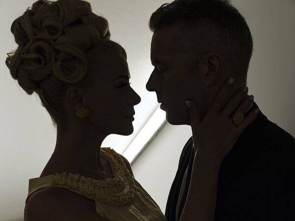 Τζένη Τζένη: Οι πρώτες Φωτογραφίες από την πολυαναμενόμενη παραγωγή σε σκηνοθεσία του Νίκου Καραθάνου