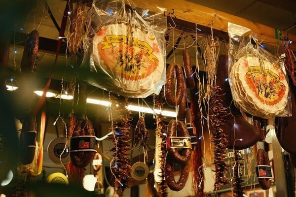 ΕΠΕΞ Βόλτα στα 10 καλύτερα delicatessen της Αθήνας