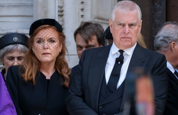 ΑΝΤΡΙΟΥ ΣΥΛΛΗΨΗ ΣΑΡΑ ΦΕΡΓΚΙΟΥΣΟΝ