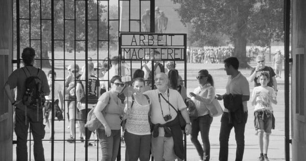 Το πραγματικό και οι μύθοι της μνήμης μέσα από την εικόνα.