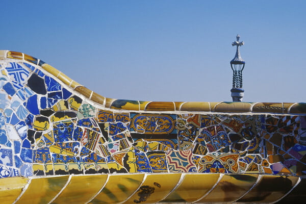 Ο Γκαουντί δεν έφτιαξε μόνο τη Sagrada Família