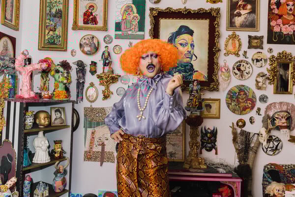 ΕΠΕΞ Ο Άγγελος Τορτικώλης είναι η φοβερή και τρομερή Kangela Tromokratisch 