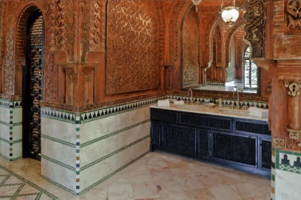 Ο Έπσταϊν επιχείρησε να αγοράσει παλάτι στο Μαρόκο μία ημέρα πριν συλληφθεί το 2019