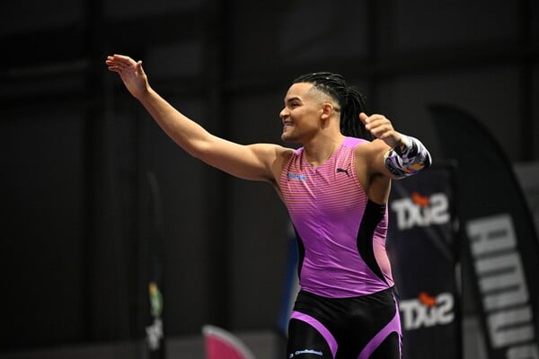 Νέο πανελλήνιο ρεκόρ για τον Εμμανουήλ Καραλή 