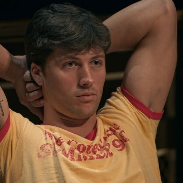 *Σαν φίδι πάνω στο δέρμα/ ένα πολυπόστ του Πάνου Μιχαήλ