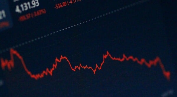 ΜΕΣΗ ΑΝΑΤΟΛΗ ΗΝΩΜΕΝΑ ΑΡΑΒΙΚΑ ΕΜΙΡΑΤΑ ΧΡΗΜΑΤΙΣΤΗΡΙΑ