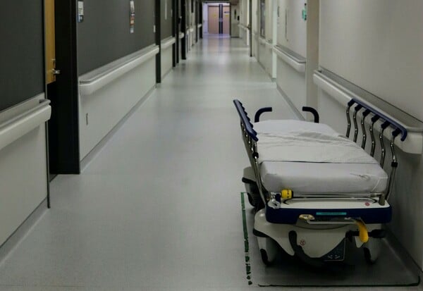 Νέα Μάκρη: Νεκρός 12χρονος λόγω εγκεφαλικής εμβολής