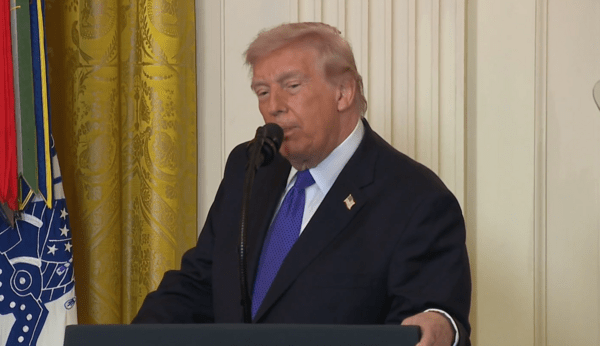 ΝΤΟΝΑΛΝΤ ΤΡΑΜΠ ΙΡΑΝ ΜΕΣΗ ΑΝΑΤΟΛΗ