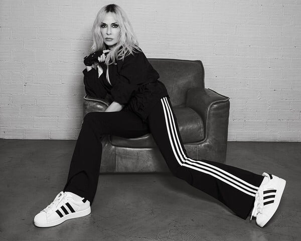 Τα adidas Originals παρουσιάζουν το επόμενο κεφάλαιο του εμβληματικού Superstar