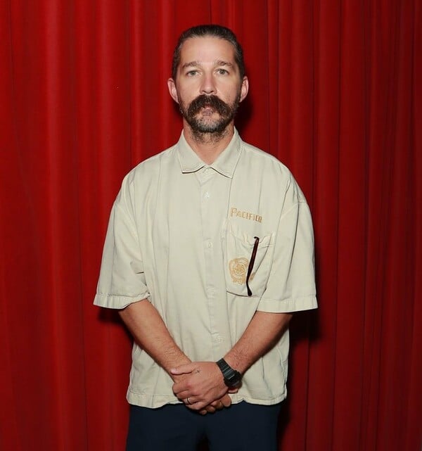 «Αν αυτό είναι ομοφοβικό, τότε είμαι»: Η δήλωση του Shia LaBeouf που πυροδότησε αντιδράσεις