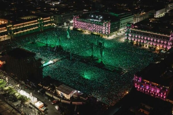 Η Shakira και η εποχή των mega δωρεάν συναυλιών στη Λατινική Αμερική