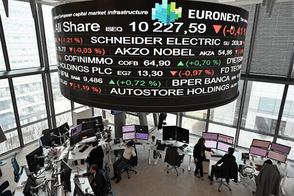 Ο πόλεμος παγώνει τη μόδα: Διεθνή brands κλείνουν καταστήματα στη Μέση Ανατολή