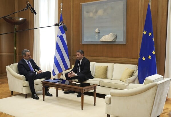 ΜΗΤΣΟΤΑΚΗΣ ΑΝΡΟΥΛΑΚΗΣ ΣΥΝΑΝΤΗΣΗ ΜΕΣΗ ΑΝΑΤΟΛΗ