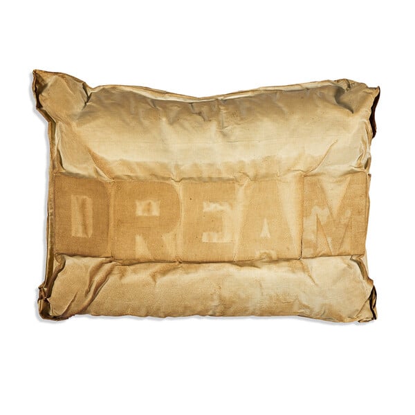 Μια έκθεση που τιμά τον Stephen Antonakos, έναν μεγάλο καλλιτέχνη της διασποράς